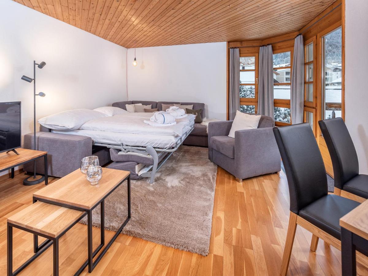Schweizerhof Ferienwohnungen Lenzerheide 2 Bilik gambar