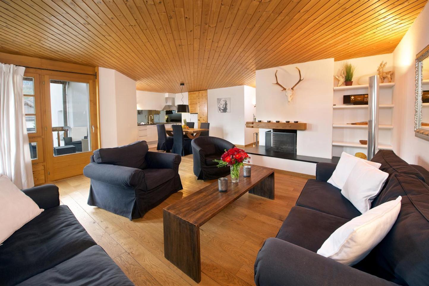 Schweizerhof Ferienwohnungen Lenzerheide 2 Bilik gambar